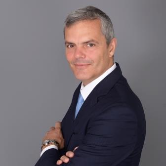 J Biard exterion media