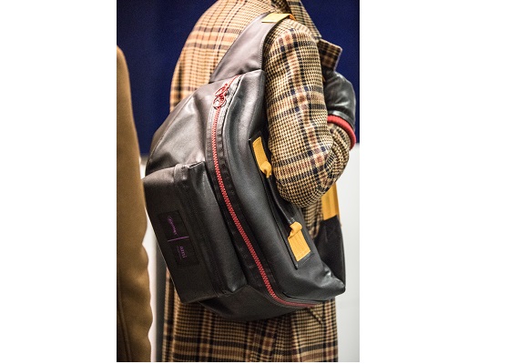 AMI-EASTPAK-Ro©-43