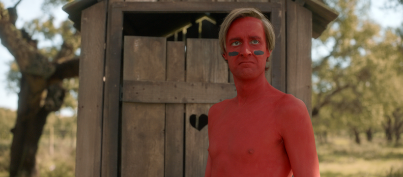 pmu spot homme rouge campagne