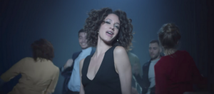 femme souriante