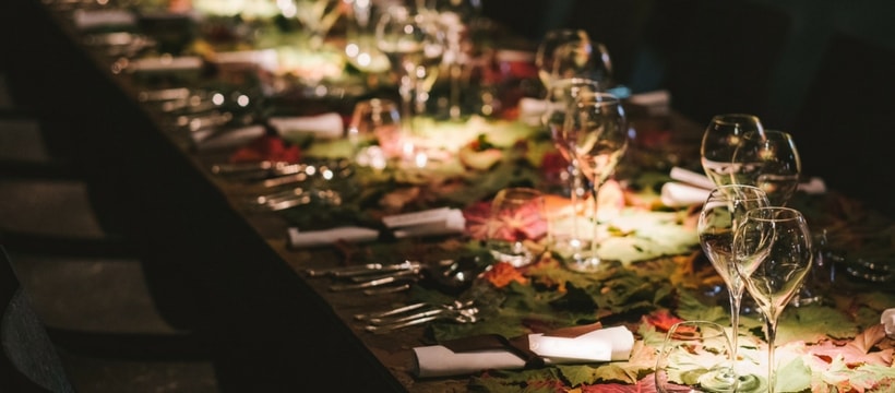 Couverts et plats du repas de cristal Louis Roederer