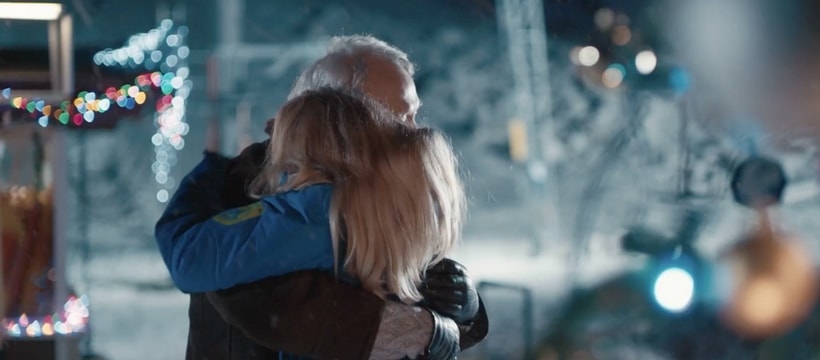 calin entre un pere et sa fille