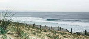 Photo dune plage du pays basque et de ses vagues