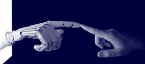 doigt robotique et doigt humain