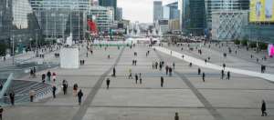 Paulien Oltheten, Square, La Défense, 2017