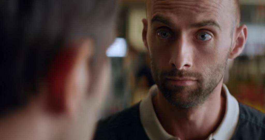 visage d'un homme surpris