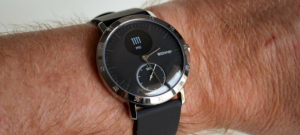 Une montre sur un poignet