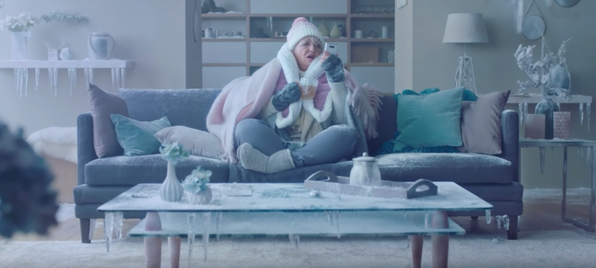 Charlotte de Turckheim dans la publicité Atlantic