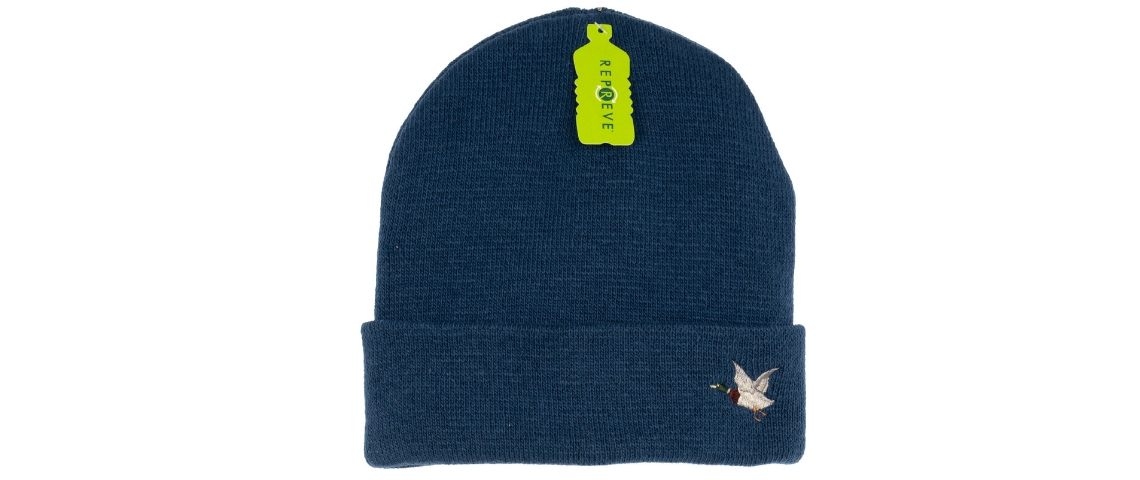 Chevignon présente sa collection upcyclée Un bonnet chevignon