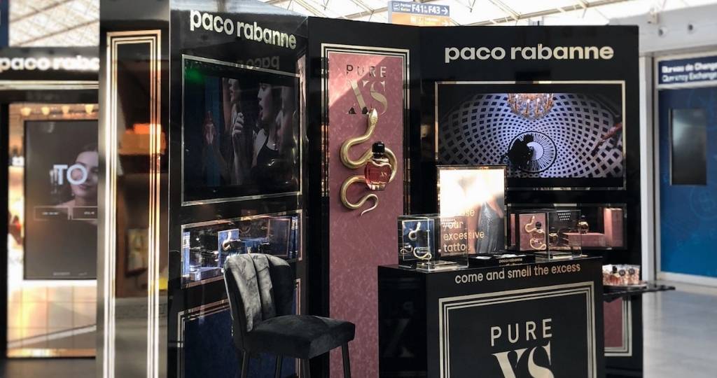 Installation Paco Rabanne en magasin