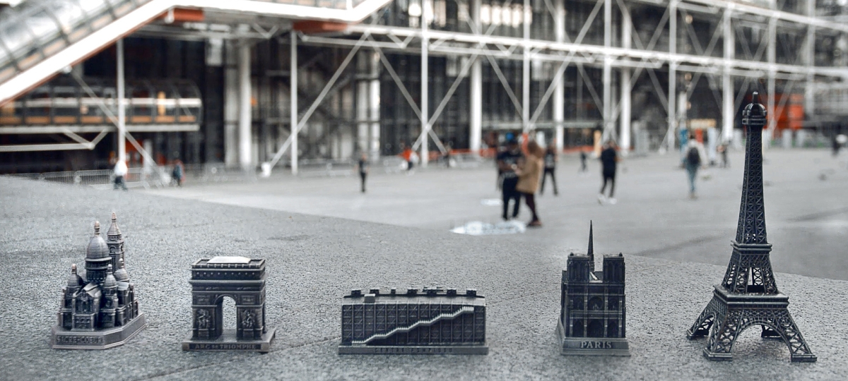 Le Centre Pompidou crée son propre souvenir Souvenirs de Paris