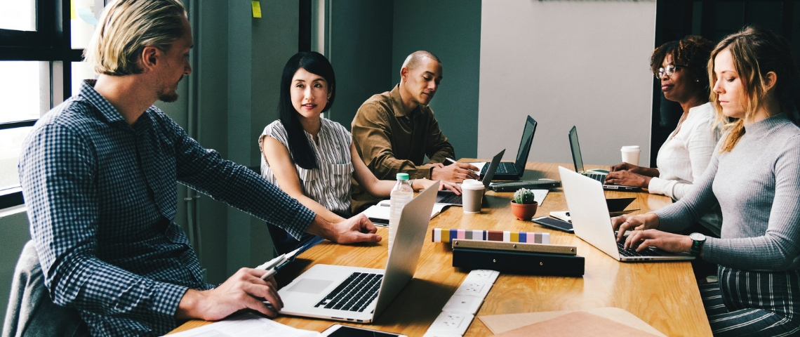 Inauguration du deuxième bâtiment de Comet Meetings Une salle de réunion