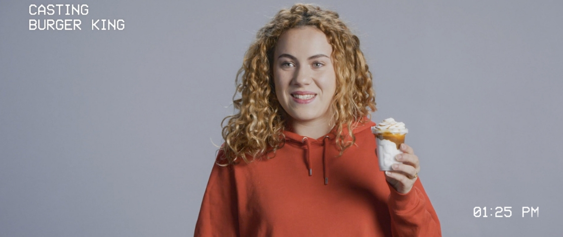 Les Deals de Burger King Une femme avec une glace Burger King