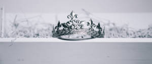Une couronne de roi ou de reine