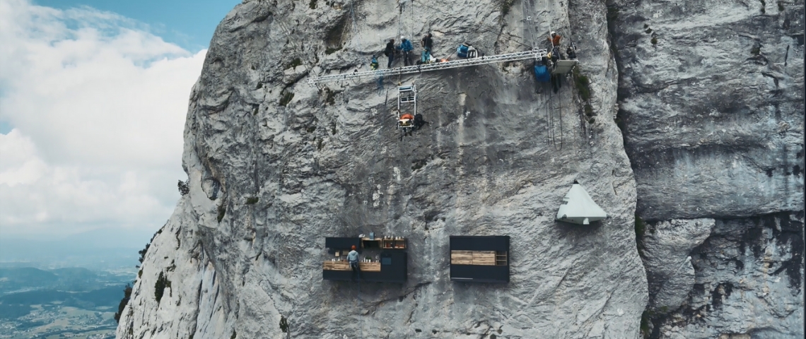 Attention vertige ! Publicité Vertical Home