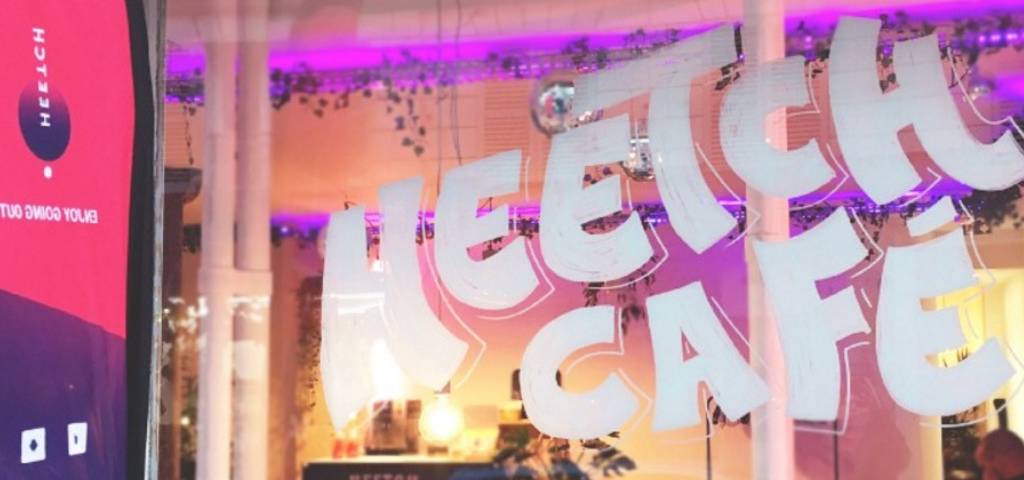 Vitrine du Heetch café