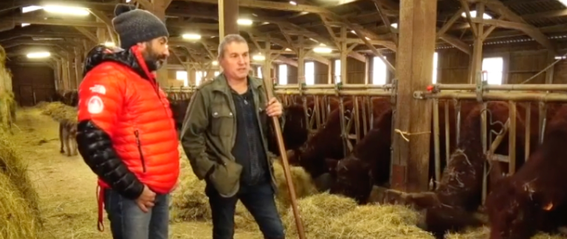 C'est qui le patron ? ! lance son média Des agriculteurs dans une ferme
