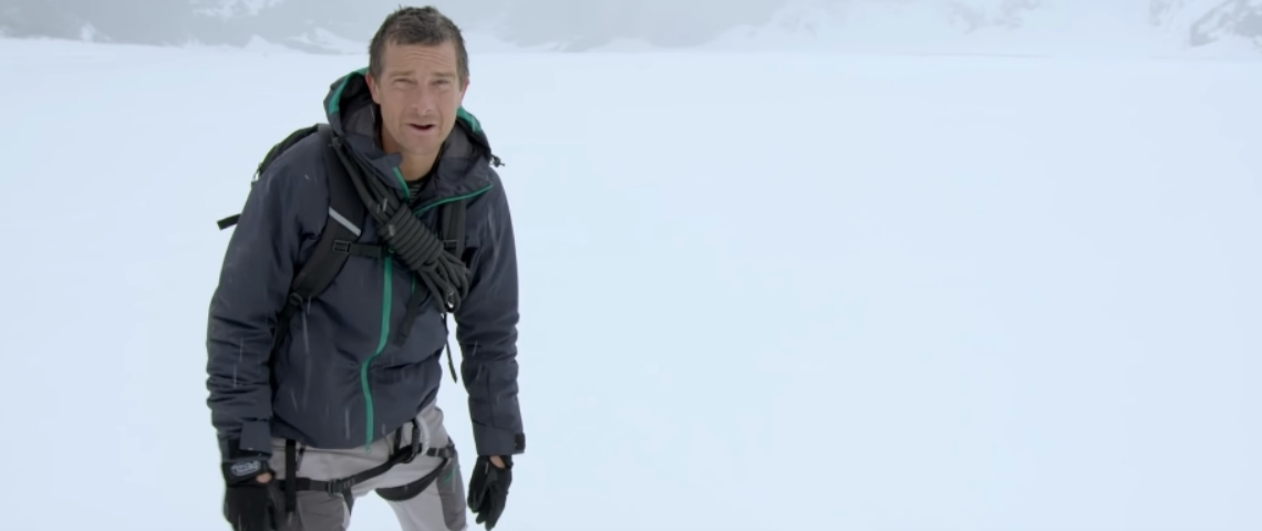 Une version interactive du documentaire Man vs. Wild L'aventurier Bear Grylls dans la neige