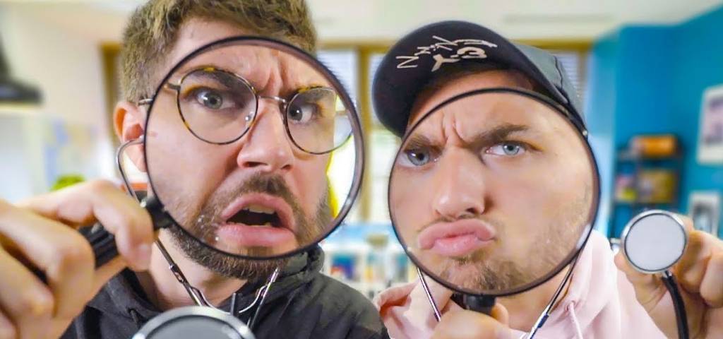 Les YouTubeurs Squeezie et Cyrpien