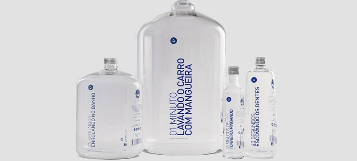 Cette marque brézilienne a créé des bouteilles d'eau qui illustre le gaspillage Les bouteilles d'eau de Greenpeople