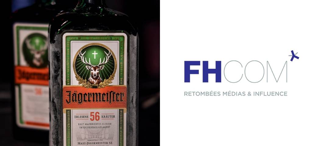 Des bouteilles de jagermeister et le logo fhcom