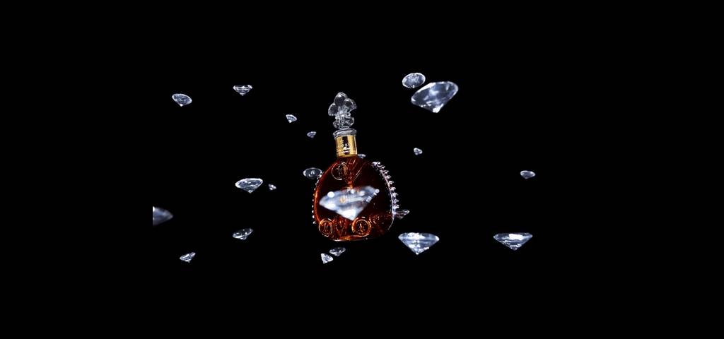 Une bouteille de cognac Louis XIII