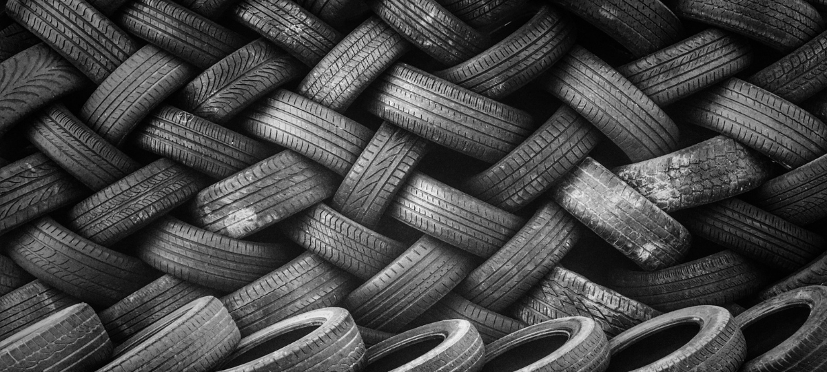 Le top des marques qui ont une bonne image auprès des Français Une pile de pneu