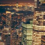 Skyline de nuit du quartier d'affaires de New York City