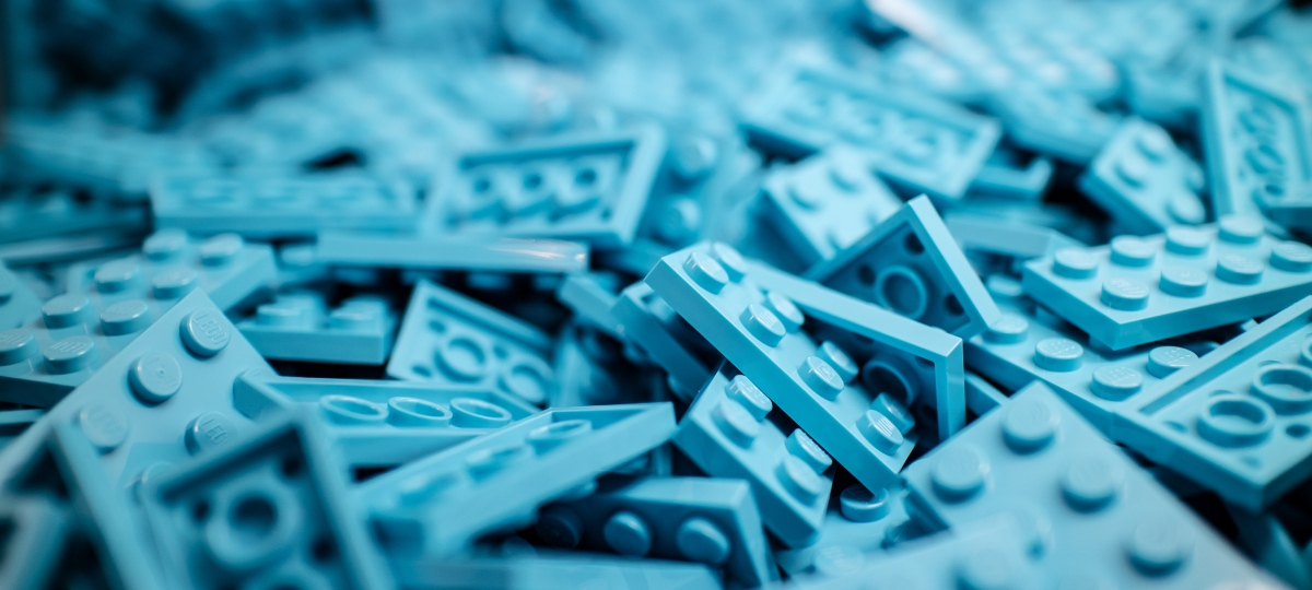 LEGO® et sa fondation imaginent des LEGO pour les enfants aveugles Briques LEGO bleus