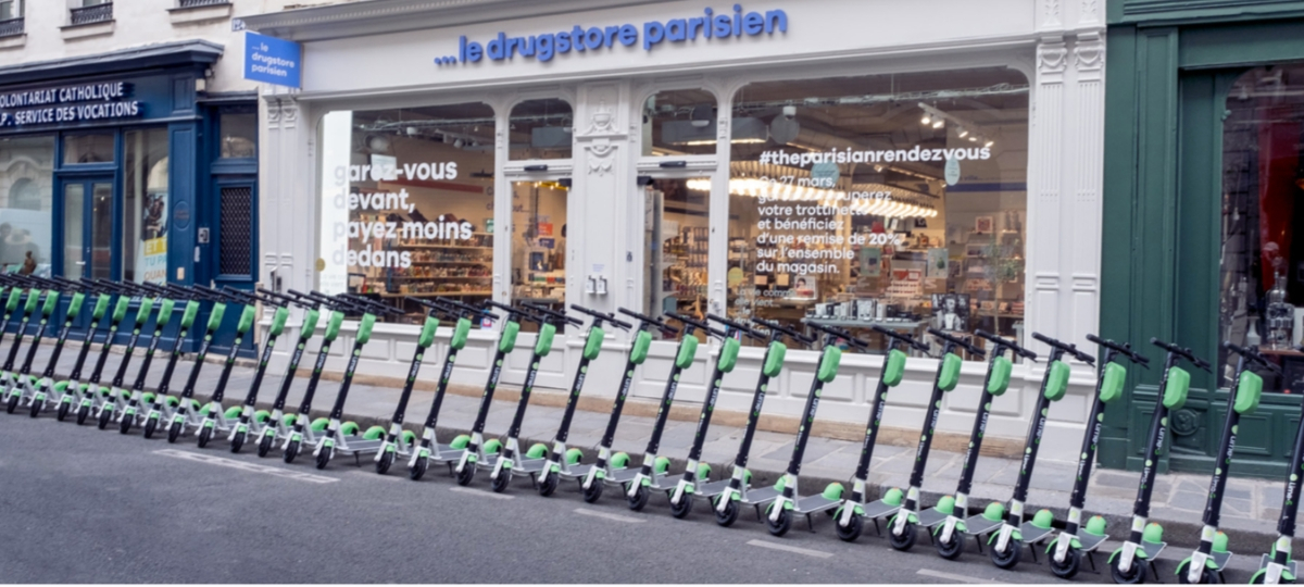 Drugstore Helicopter Ride Le drugstore parisien détourner les trottinettes pour créér un ride-to ...