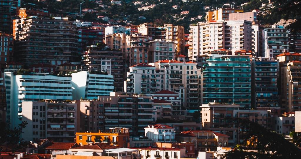 Vue sur la colline de Monaco