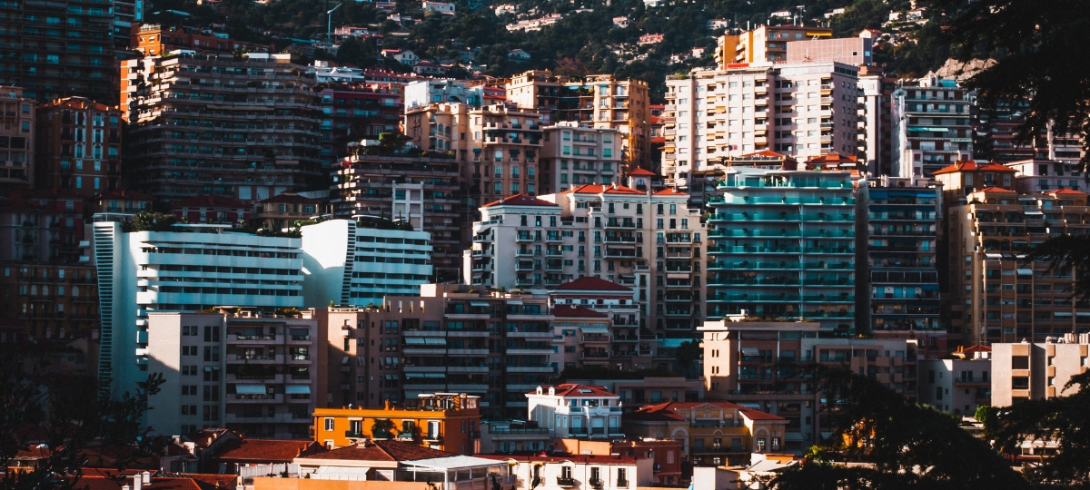 Monaco accueille à bras ouverts les levée de fond issu de la crypto-monnaie Vue sur la colline de Monaco