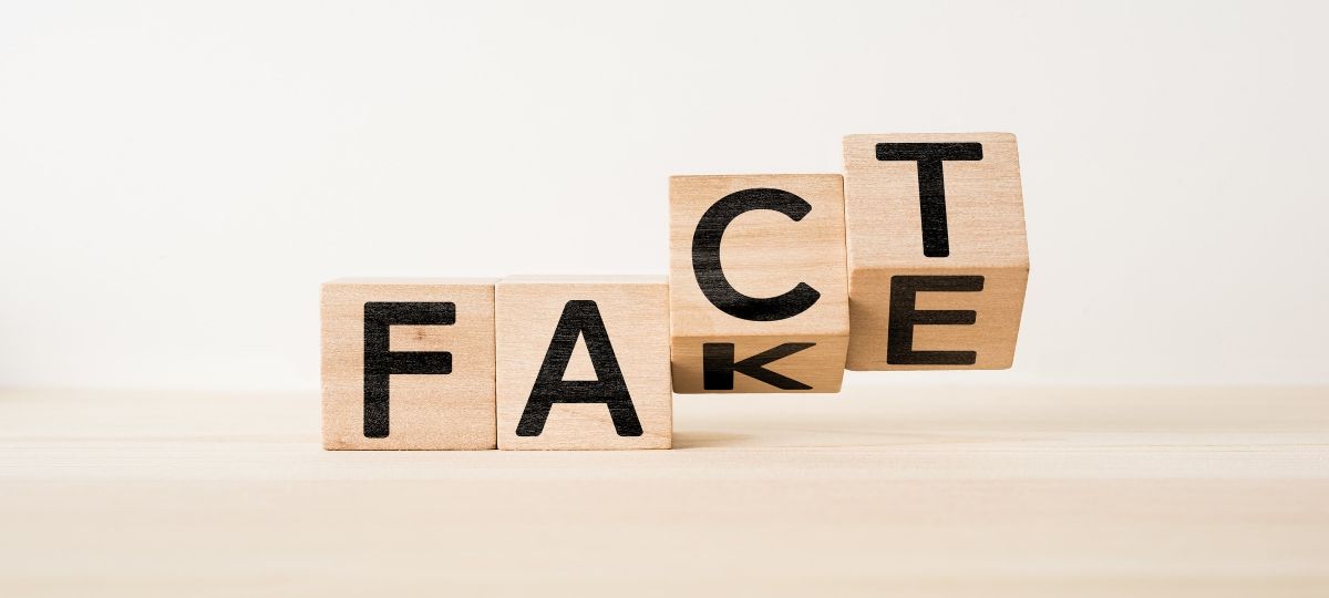 5% des comptes présents mensuellement sur Facebook sont faux Fake '' faux''