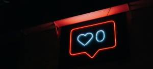 Icône de la mention '' jaime'' du réseau social Instagram
