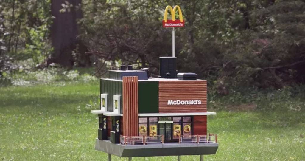 Mcdonald crée des restaurants pour abeilles Ruche McDonald's