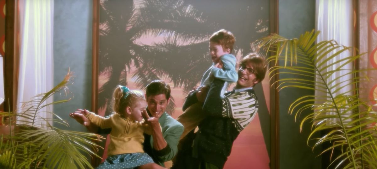 SodaStream ré-imagine l’histoire dans sa campagne « Pride » Une famille homoparentale des années 80 rigole