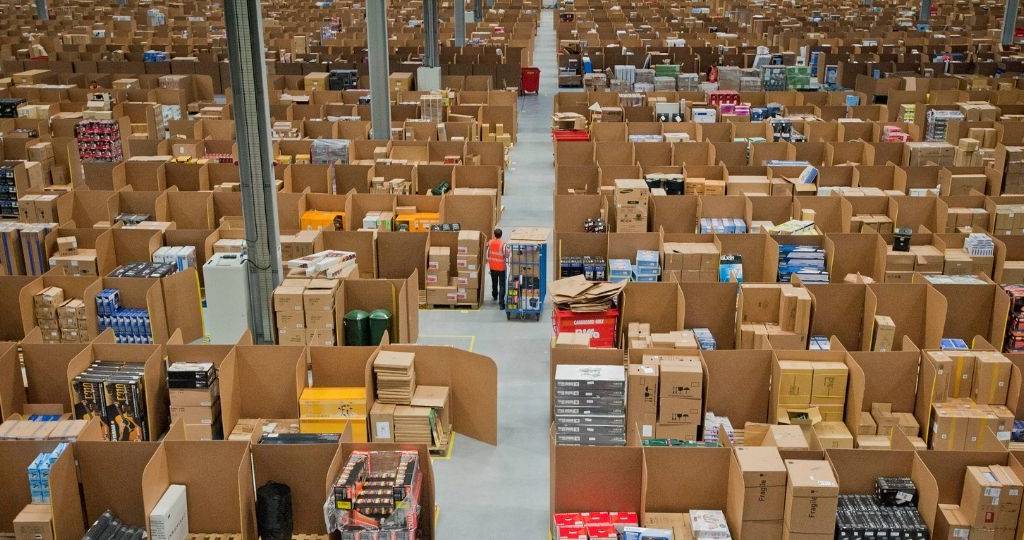 Un entrepôts de livraison Amazon