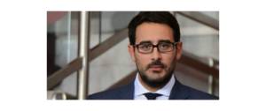 Photo de Sebastien Gros, homme brun, barbu portant des lunettes