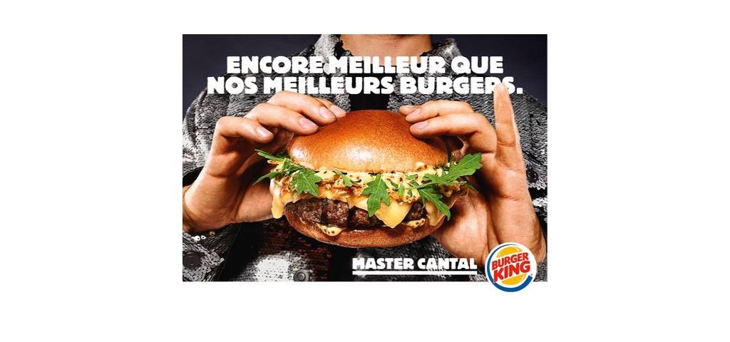 Photo d'un burger avec pain, viande, salade et fromage