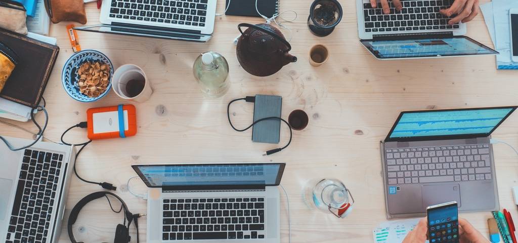 bureau de travail vu de haut