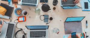 bureau de travail vu de haut