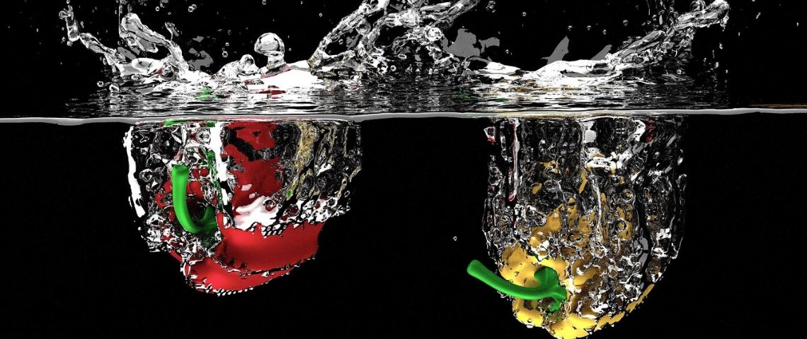 La fondation FAMAE lance son 3ème concours mondial dédié à l'environnement : « Food For Good ! Visuel de 2 poivrons dans l'eau