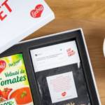 Kit EatYourTweet, avec une brique de soupe et un sachet contenant les lettres pour reformer le tweet du consommateur mécontent
