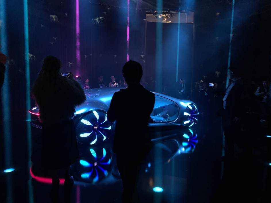 Une voiture futuriste au CES