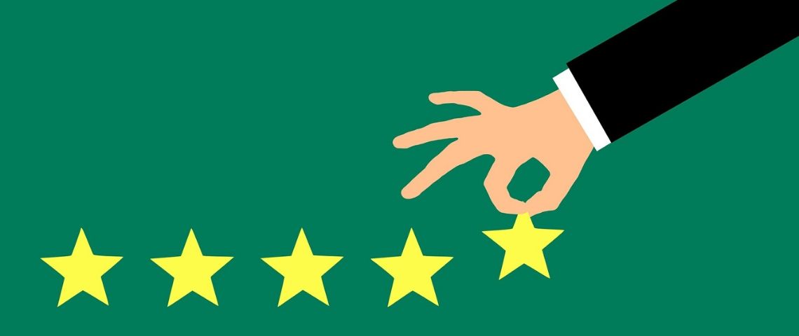 Trustpilot, plateforme de collecte d’avis en ligne, dévoile comment chaque entreprise reçoit et collecte les avis Main enlevant une étoile sur une série de 5