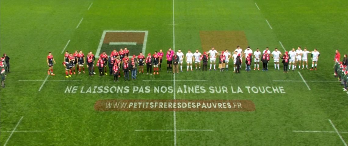 La Ligue Nationale de Rugby s’associe aux Petits Frères des Pauvres avec FF Paris pour rompre l'isolement des personnes âgées Photo des rencontres festives organisées par la ligue nationale de rugby et les petits frères des pauvres