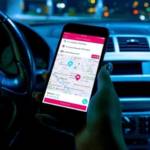Smartphone avec une page ouverte sur un GPS
