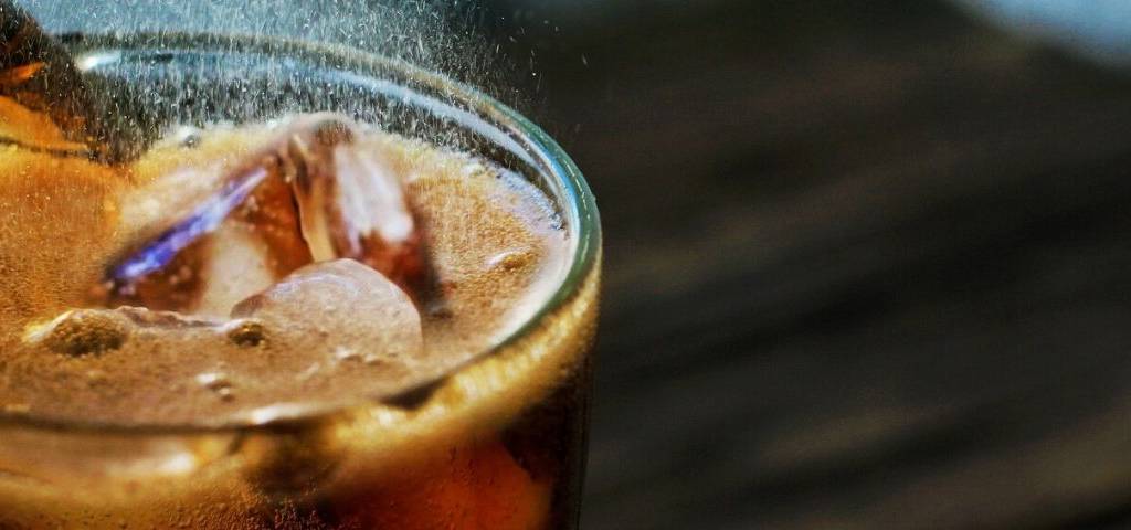 Soda dans un verre