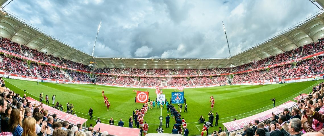 Repenser sa communication et son nouveau territoire de marque : le cas du Stade de Reims Un stade