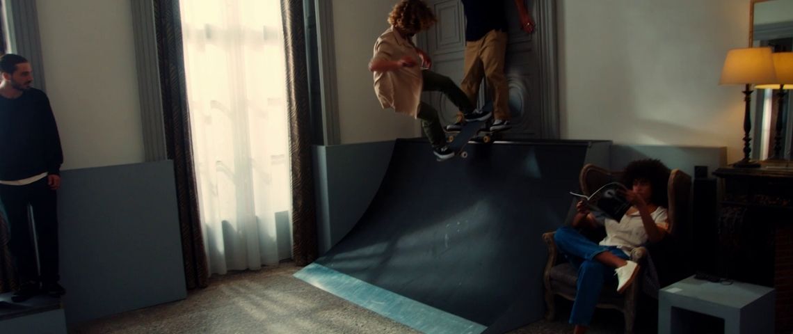 Appart'City, accompagné de son agence Change, crée une Skateroom dans une chambre d'hôtel Skateroom dans une chambre d'hôtel